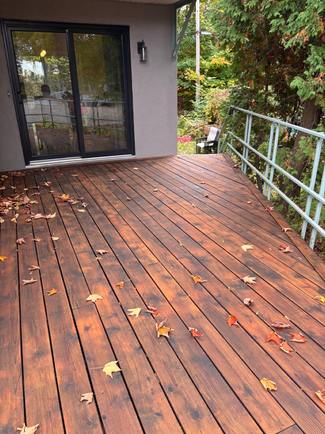 Terrasse de bois — après la peinture